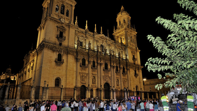 Fachada principal de la Catedral de Jaén.