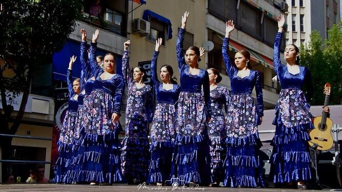 Bailaoras de la Escuela de Arte Flamenco el Tabanco.