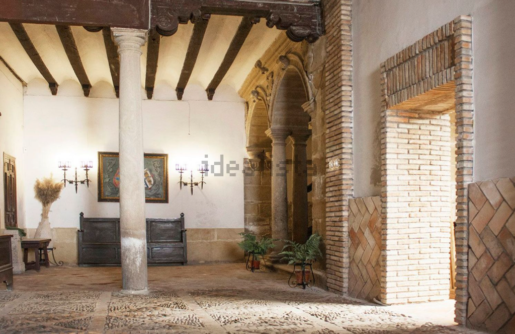 Antiguo convento de Baeza por 1.400.000 euros. Idealista.