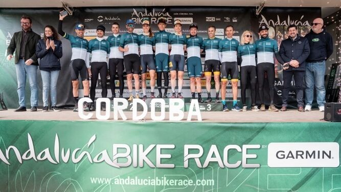Podio final de la Andalucía Bike Race.