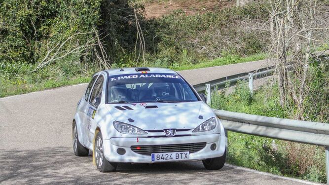 El copiloto jiennense Iván Urea inicia la temporada de rallyes andaluces en Almería