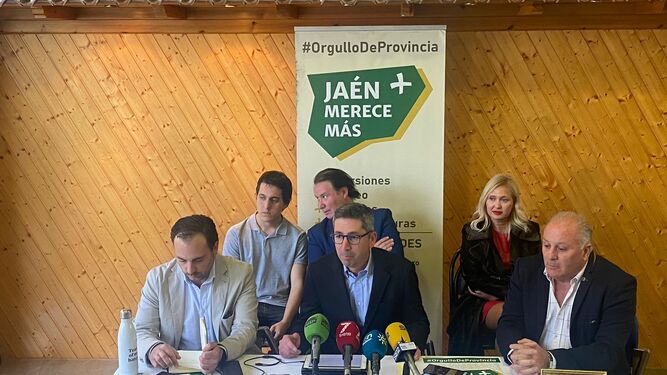 Jaén Merece Más durante la rueda de prensa.