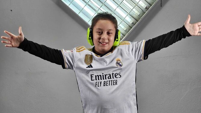 Hugo Ávila, un niño autista que vive el fútbol con pasión.