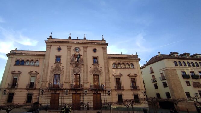 El alcalde de Jaén decreta dos días de luto oficial en la ciudad por la muerte del menor en curso de investigación